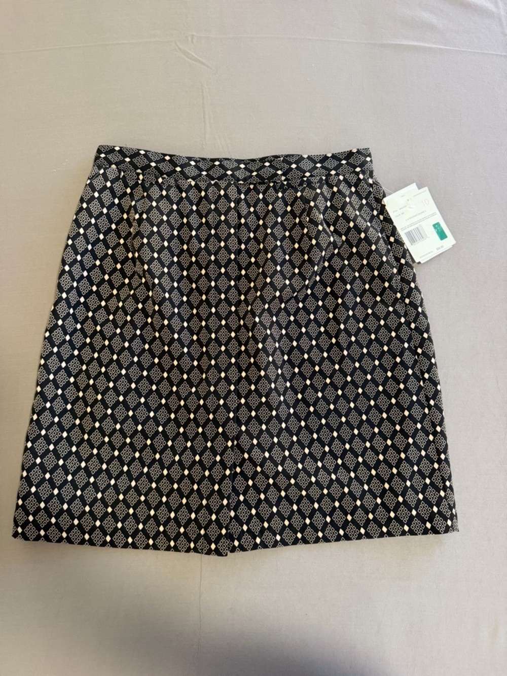 Liz Claiborne LizGolf Black and White Diamond-Print Mini Skort